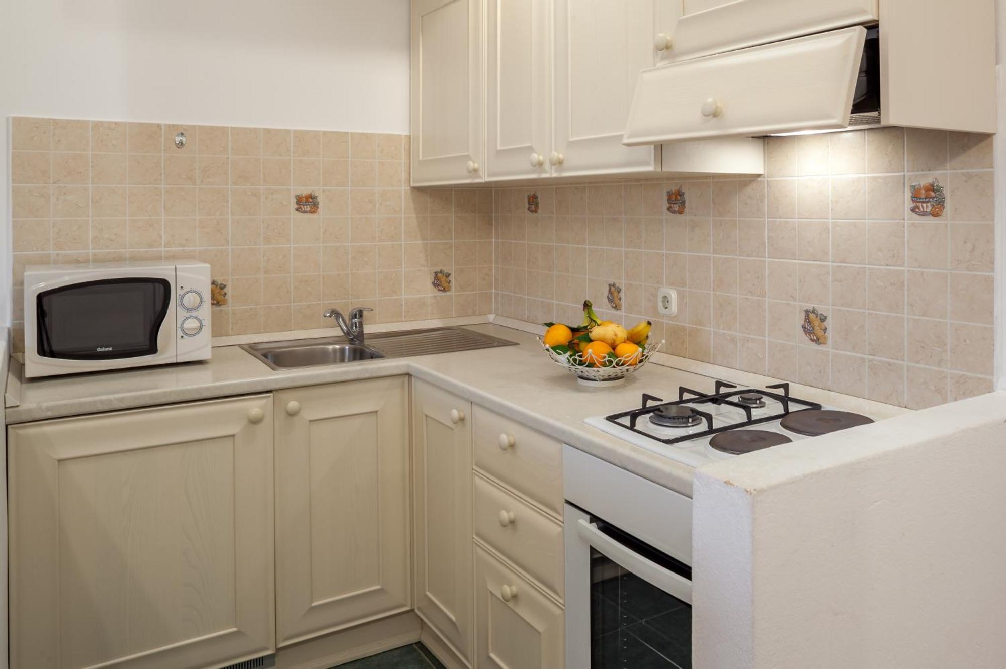 Apartments Leut 80M From The Sea Podgora Room photo